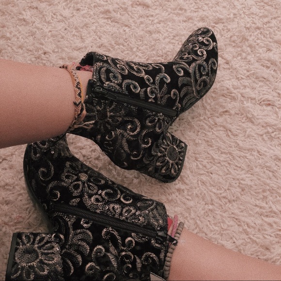 Sequin Flower Bootie 🌸 SOLD 🚨🚨🚨🚨🚨 - Picture 6 of 6